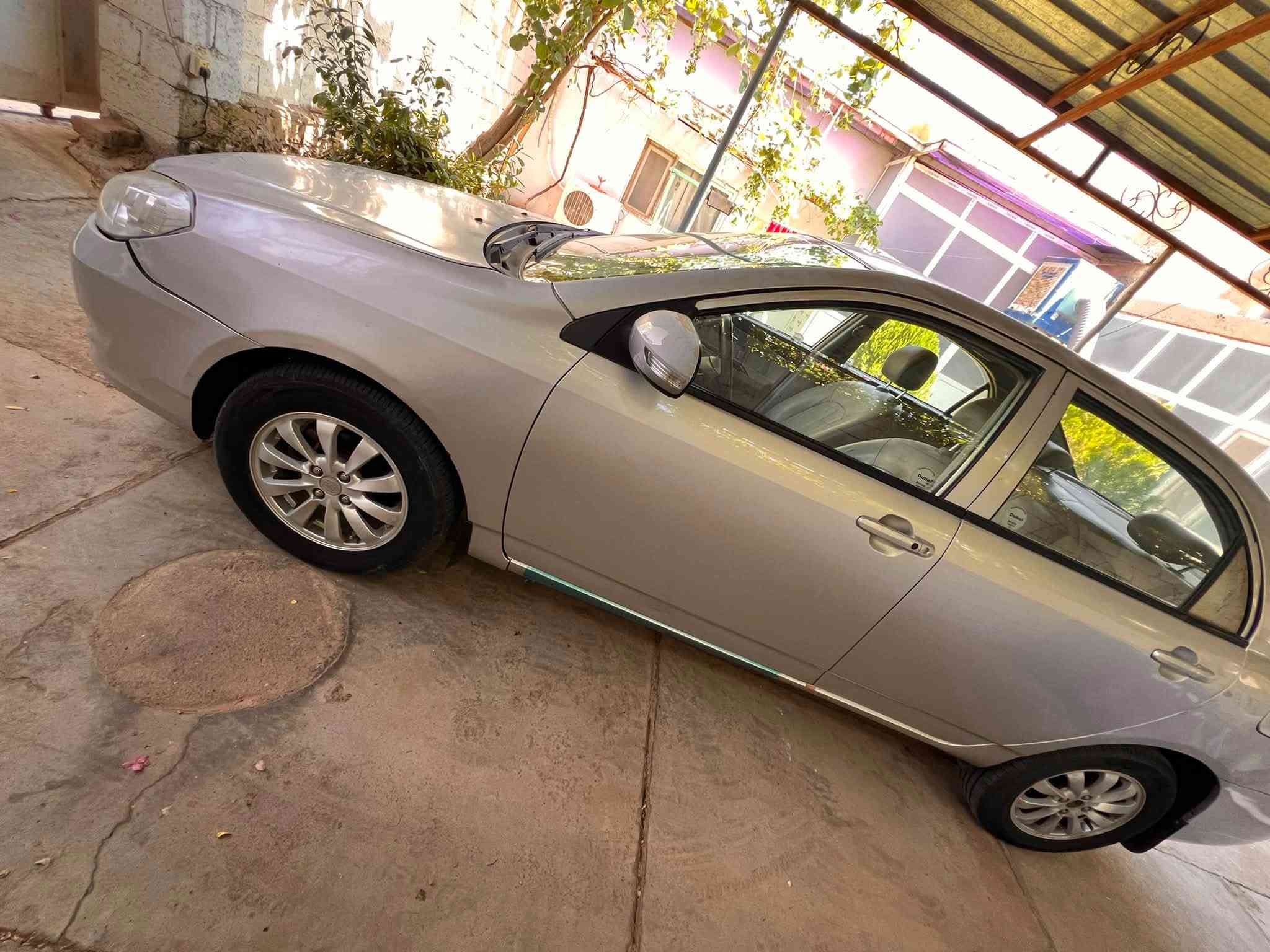 بي وايدي (2013 byd g3) للبيع
كوبون بنزين
سيارة خليجي بدون حادث 
محرك 1.8 بلادي كير بلادي 
موصافاتها فول تبريد تدفئه
كير اوتو - بصمة - دخول ذكي - سلايت روف - حساسات خلفية - كشنات جلد 
بيها باب السكن تعديل جراد خفيف بالكشر
سعرها 45 ورقة وبيها مجال مكاني كركوك
الرقم: ***********
