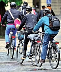عمل بصفة ساعي بريد  توصيل سريع انا  بحاجة إلى شخص مع دراجتة اومن لديه ...