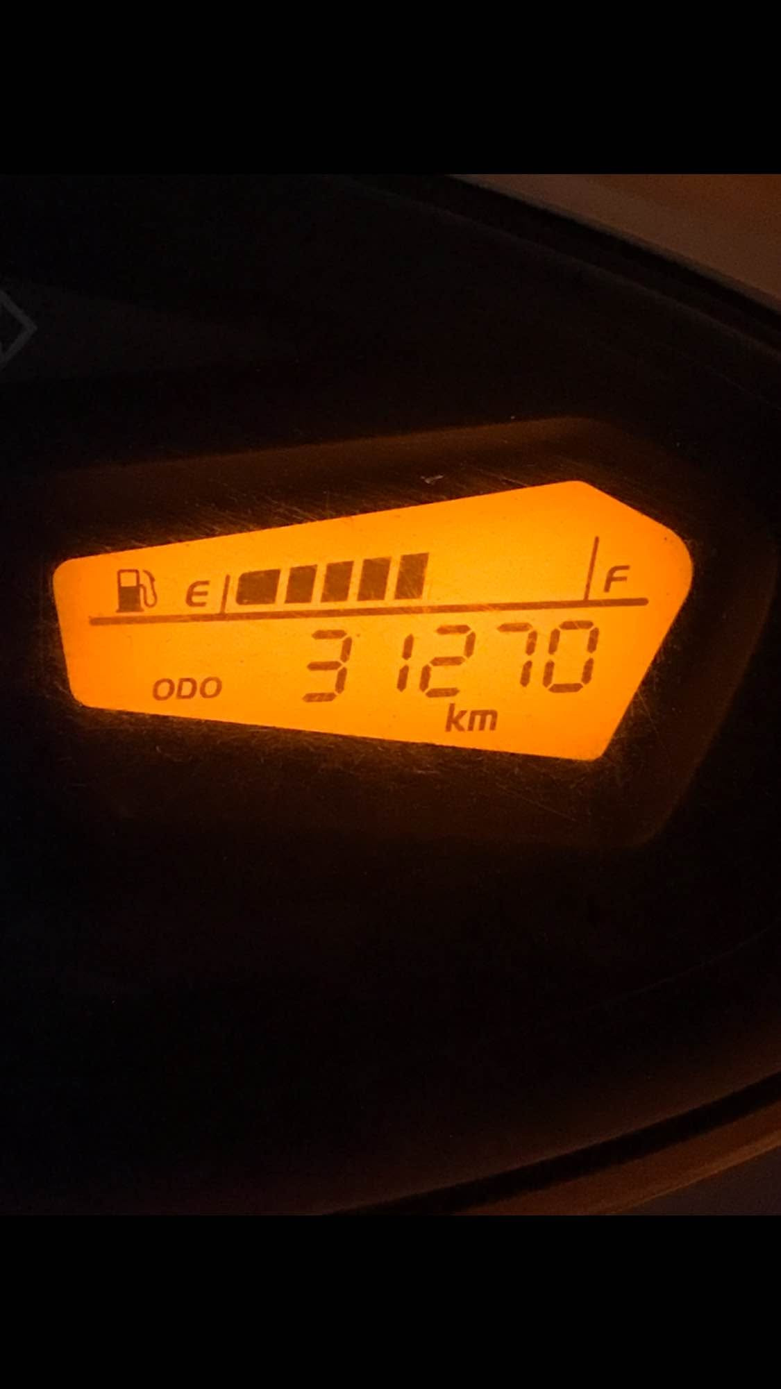 ‏PCX جيل اول للبيع فئ (JF)
مكينه مكفوله كفاله عامه 
محرك (150)
كهربائيات كله شغاله + ستان حساس + حساس ازدحام 
ماشيه (30) الف
دراجه شلعه ومعدل خير من الله
عنوان - بغداد  سعرها (13) ورقة 
اي استفسار رقمي (***********) واتساب او تصال الهاتف بغداد, العراق
