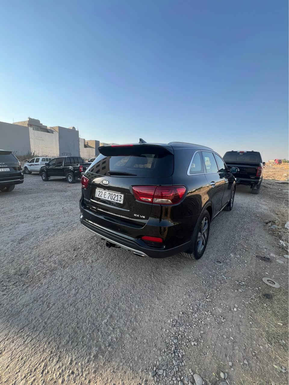 مەکینە ٦ پستن لێخورینی نەرمو خێرا 
کوشینی ٣ مقعد کوشین کارەبای و جلد و هیتەر
شاشە گەورە کامێرای ٣٦٠پلە 
دەبل ئەکسل 
١١٠هەزار کم رۆشتوە 
نرخی ١٨٥وەرەقە و مەجال 
ژمارەی مۆبایل *********** أربيل, العراق
