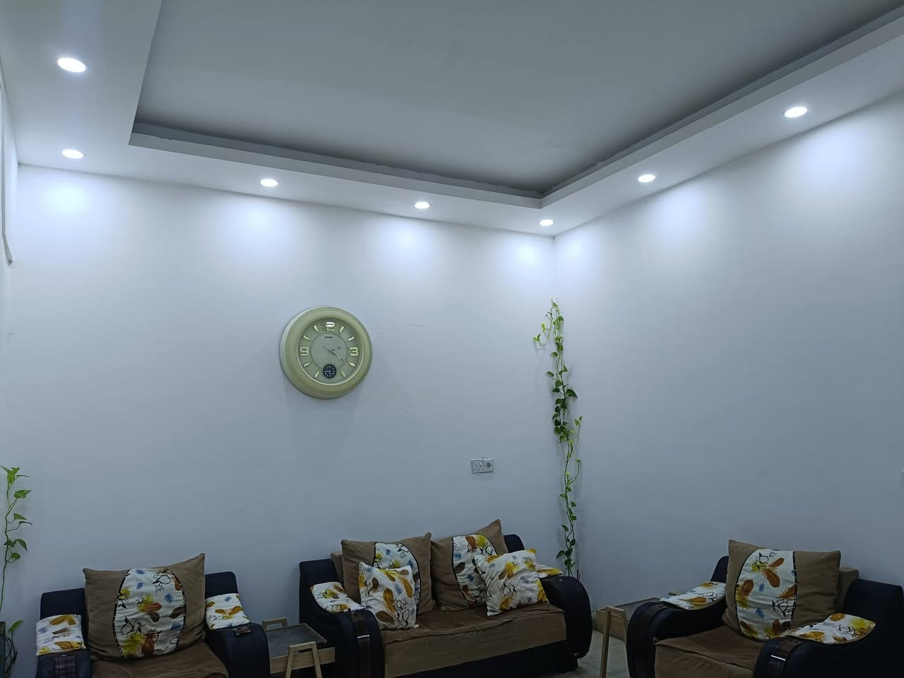 دار زراعي للبيع مساحه 200مترطابق واحد يتكون من 2قرفه نوم+هلو+صيحات+استقبال+مطبخ+كراج . السعر 75    قابل التفاوض العنوان واحد حزيران قرب تقاطع الحصو ورمل للأستفسار  مراجعة مكتب البرجس أو الاتصال على الرقام التاليه لاتصال ***********
          واتساب.               ***********

🔴 1- التعامل يكون مع صاحب العقار الشرعي حصراً
2- المكتب  وسيط بين الطرفين ولحفظ الأجرأات القانونية والتأكد من صحة العقار قبل تسليم اي مبلغ بأشراف قانوني

للأستفسار ✅مراجعة مكتب البرجس للعقار 🔔

📍عنوان المكتب كركوك واحد حزيران قرب تقاطع الحصو ورمل 
                 للأتصال ***********📱

                             ***********📱

✅نستقبل جميع عروضاتكم السكنيه والتجاريه في كركوك 💯والترويج لها عبر الصفحه الخاصة بل مكتب
                  مكتب  البرجس للعقار 
للأستثمار والتطوير العقاري 💯 معنا نحو الأفضل
