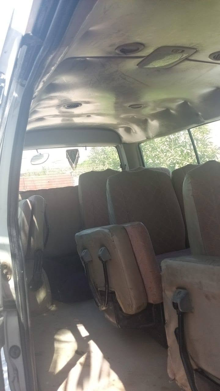 السلام عليكم من رخصت الكروب سياره جنبي ٢٠١٥ بسمي مصفره هيئة وغرمات وضربه سنويه جديده وهزه تحويل مباشر سياره حلوه داخل بلادي بيه بس الكير نمره الخامس عطل وتنقيص مكيه قليل سعره ٧٥ ابيه مجال بسيط اتصال عله رقم *********** عنوان صلاح الدين قضاء بلد ناحية يثرب
