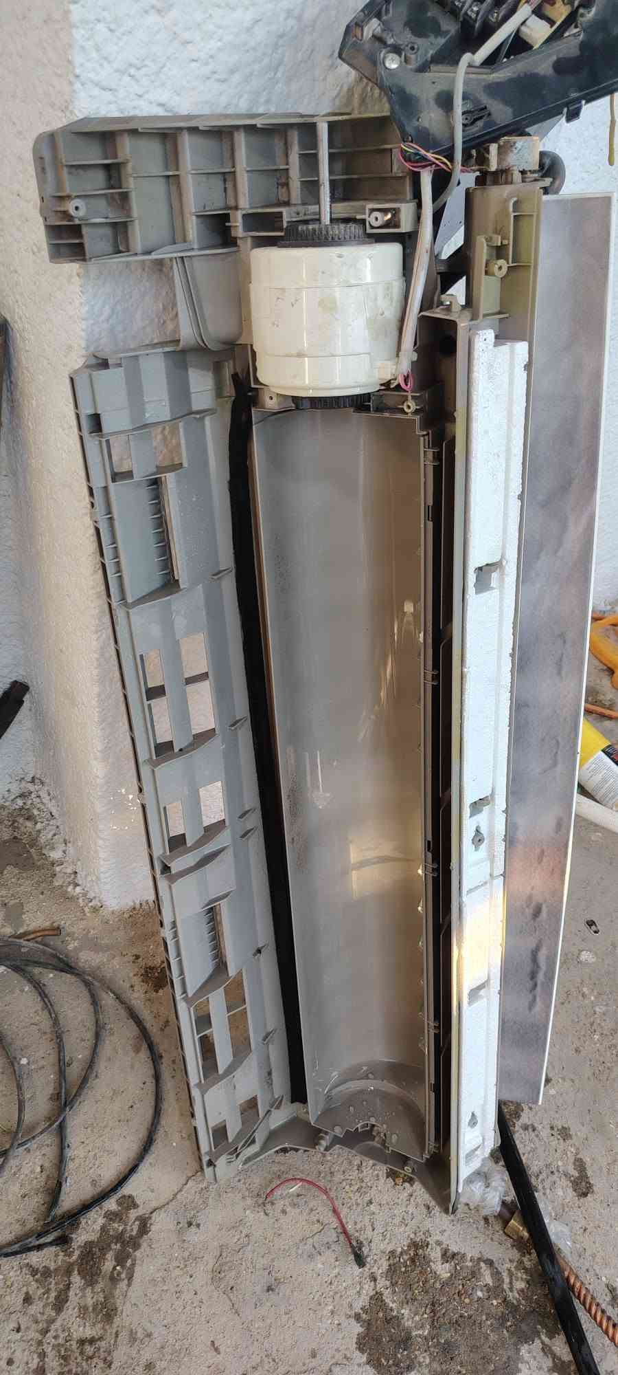 🔧 ورشة الخال لصيانة وتنصيب أجهزة التبريد والتكييف 🔧
@إشارة 
نقدم لكم خدماتنا بخبرة وجودة عالية في:
✅ صيانة كافة أنواع السبالت
✅ تنصيب السبالت بجميع الأحجام
✅ غسل وتنظيف الوحدات الداخلية والخارجية
✅ شحن غاز ومعالجة ضعف التبريد
✅ تصليح الأعطال الكهربائية والميكانيكية
✅ فك ونقل وإعادة تنصيب أجهزة التكييف

⭐ تفصيل درجة أولى
⭐ دقة في العمل وإنجاز سريع
⭐ أسعار مناسبة وخدمة متميزة

للاستفسار والحجز:
📞 ***********

ورشة الخال لخدمات التبريد والتكييف
خدمتكم شرف لنا، وثقتكم مصدر نجاحنا.@
