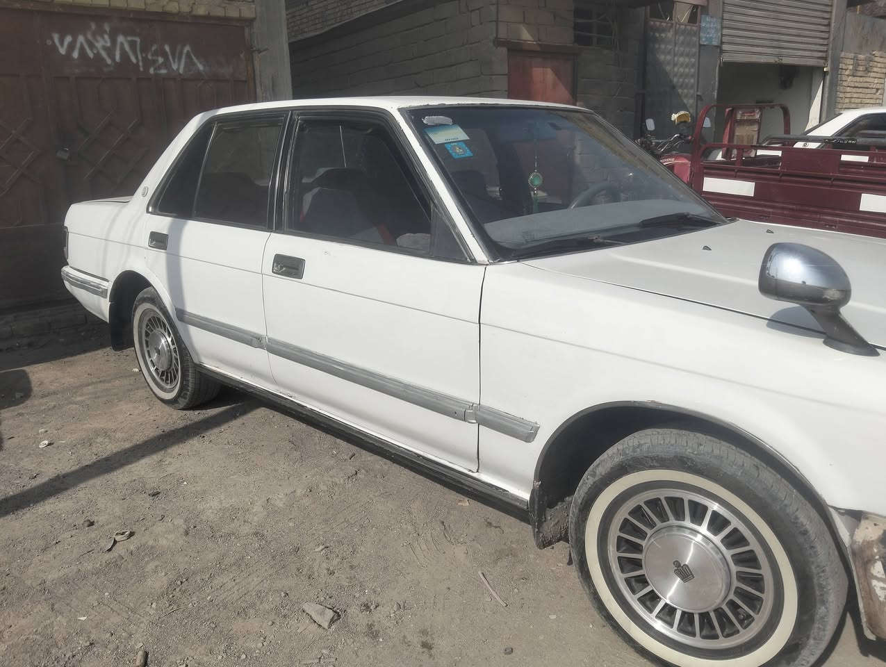 سيدان نضيفه • مكينه 2500 • رقم بغداد