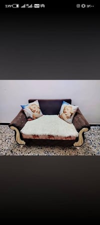تخم مع ميز بلازمه للبيع تخم 7 مقاعد بسعر 100 كلهن