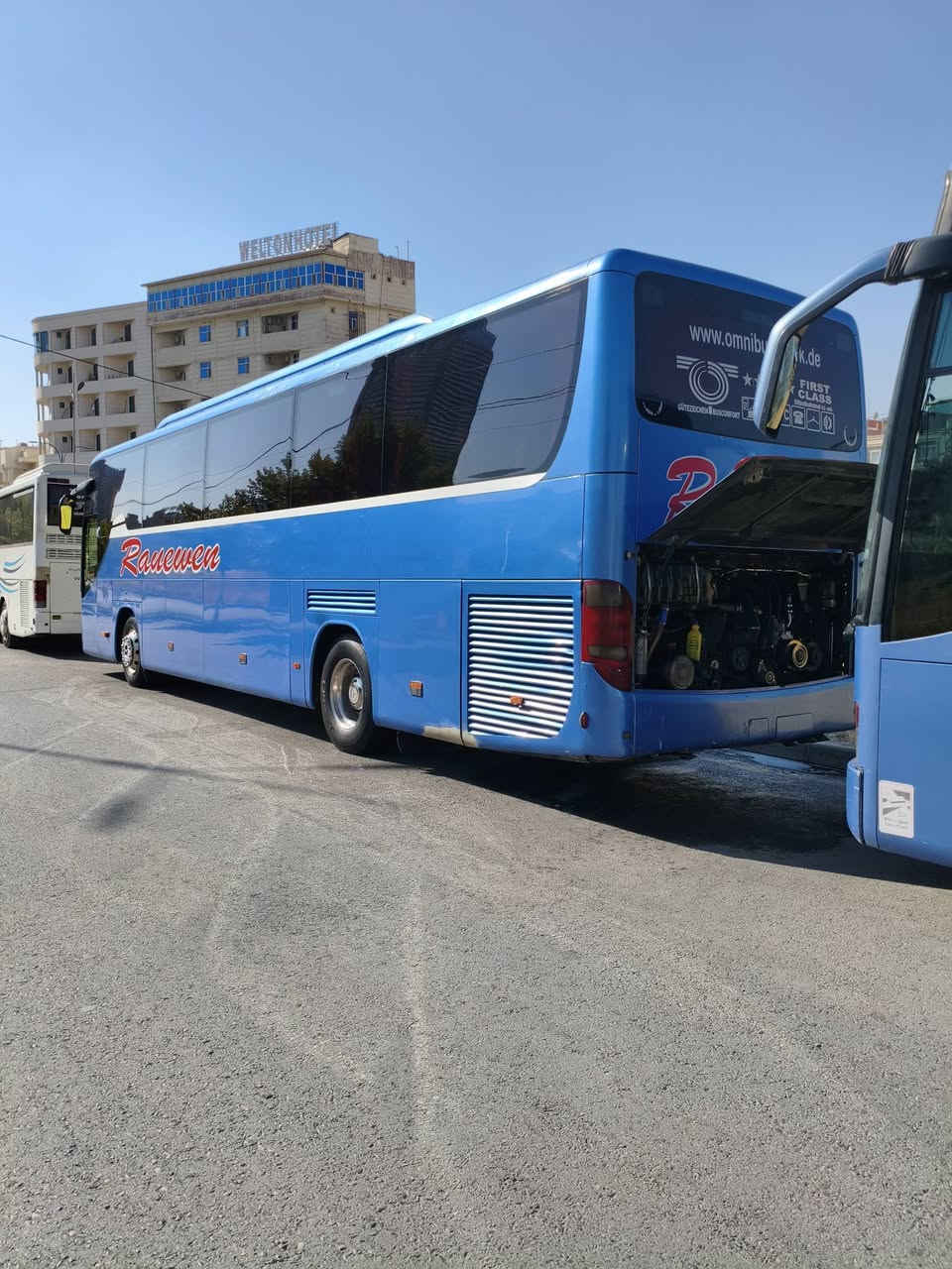 السلام عليكم سيارة جيتيه تك للبيع موديل 6اصل كير سطر ١٢نمر ٥٣نفر وياي السكن تبريد صيني زعانف رقم بصره مداور ثاني يوم مكانهه بابل سعره ٦وبيه مجال***********
