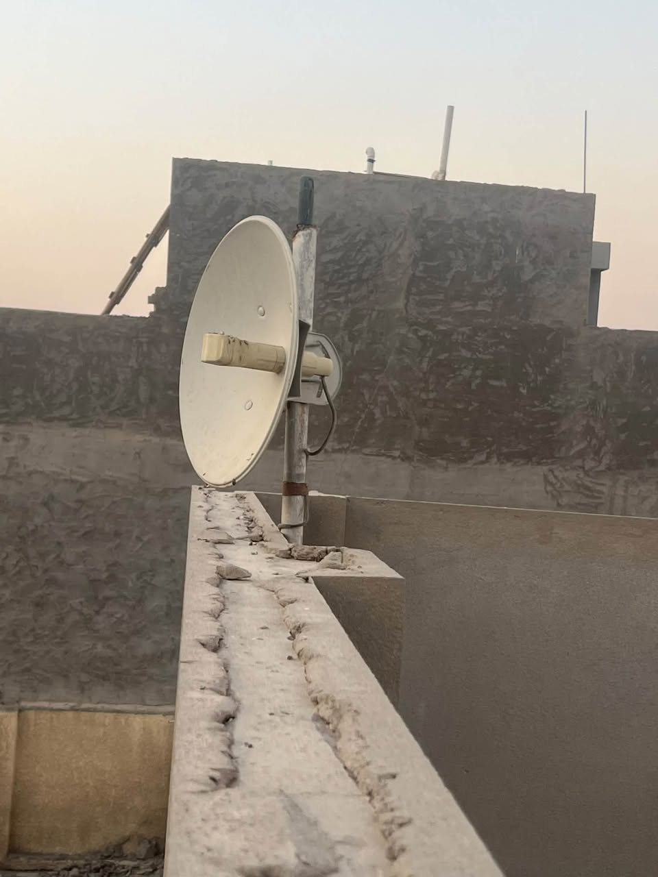 شبك مال تعاليك عدد خمسة 
سعر الوحدة ب7الف 
وصحن نانو قيم واخذة 
للاتصال *********** 
مكان بابل المركز
