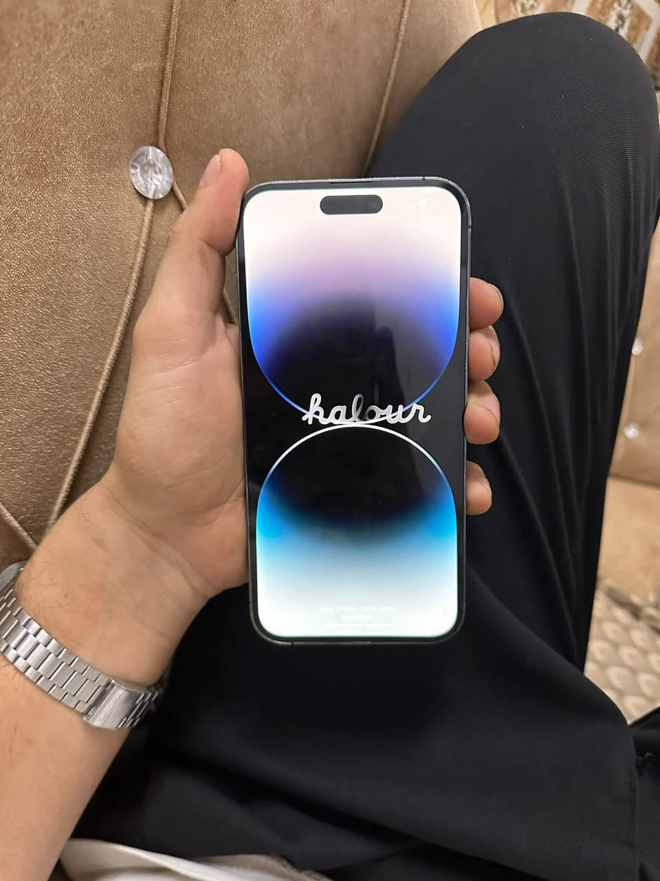 14 برو ماكس 
ذاكره 128 
نموذج M (( دبل سيم )) 
بطاريه 85 اصلي 
ومبدل شاشه ديدي نوعيه حلوه 
وظهر مفطور 
بصمة وجه شغال 
سعر 525 
شراي خاص او اتصل
***********
