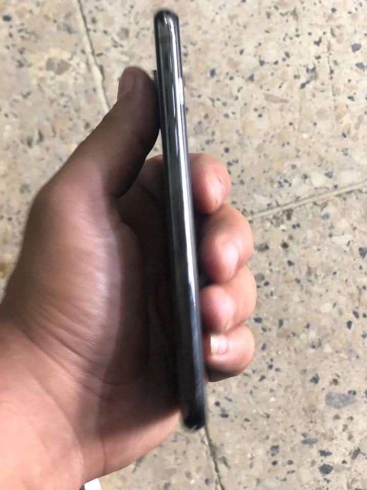 سلام عليكم ايفون اكس عادي للبيع مبدل شاشه اصليه وبطاريه اصليه البطاريه ١٠٠ الذاكره ٢٥٦ الجهاز  كلشي شغلل بيه كامراته فووول شريحه الخط شغاله صوت شغال كله شغال بصمت الوجه واكفه      /ادمن وافق

تفاصيل اكثر اتصل والسعر اتصل مامتواجد ع الخاص 

***********
