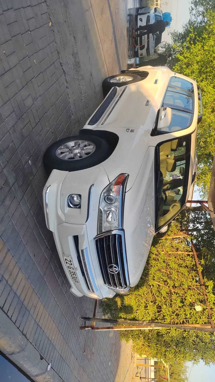 لاندكروزر V8 • ٢٠١٠ • رقم اربيل