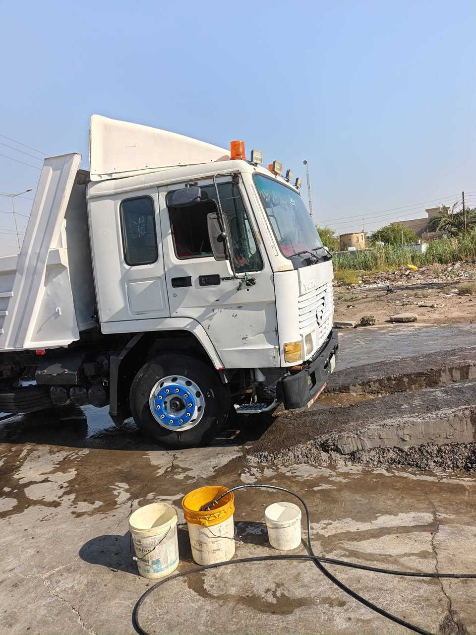 سلام عليكم للبيع فالفو موديل ١٩٩٩ رقم بغداد مكينة جي ١٠ كير 4X4 جبير كسل مكفول سيارة جاهزة كبل لشغل ستفسار ***********
