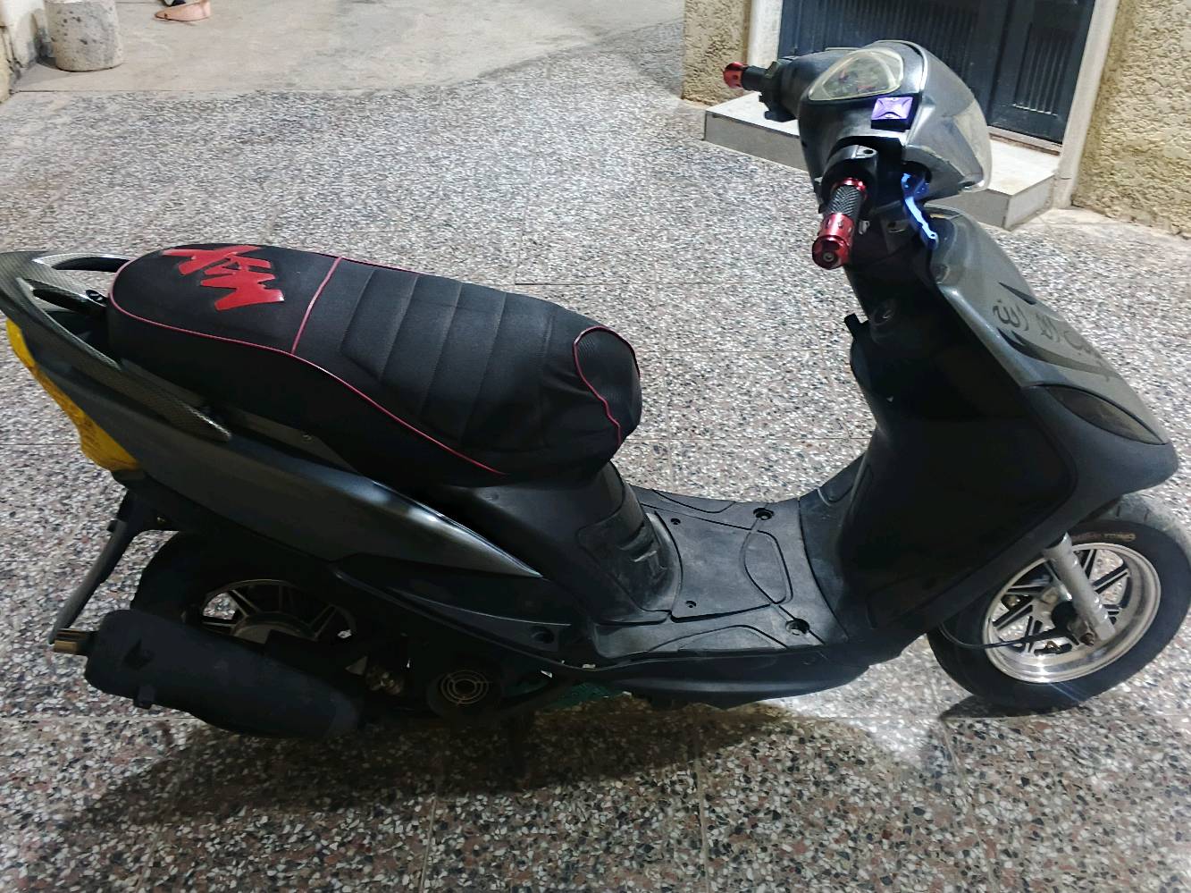 دراجه ماكس البيع دراجه نضيفه حيل مامفتوحه وجهاز من كلشي سعره 750 وبيه مجال
***********
بيه واتساب
