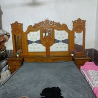 غرفه للبيع مكاني شعب نضيفه سعر 600 07726693762