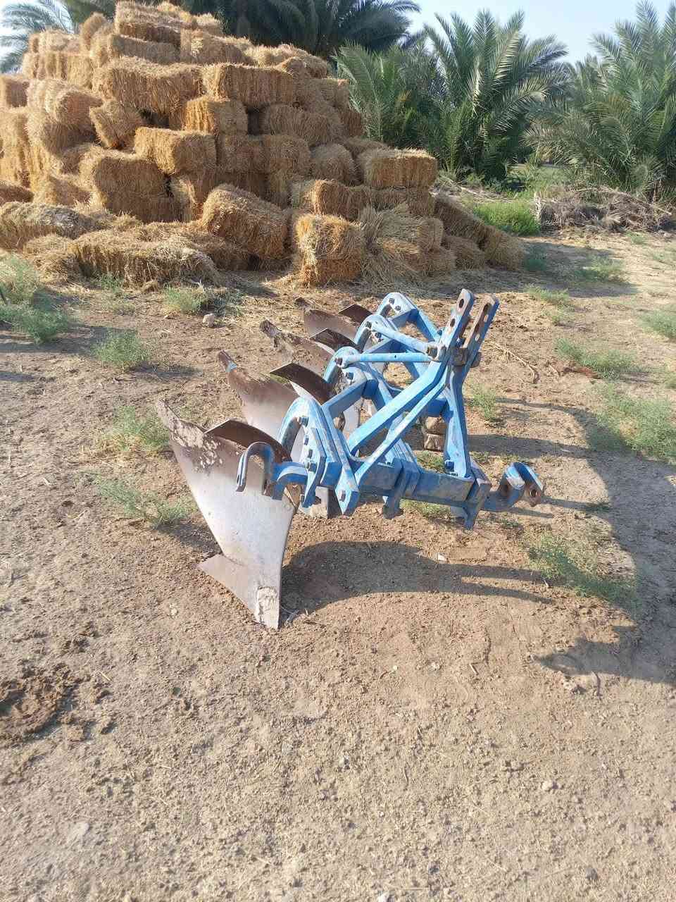 فدان البير حجم12 مكانه الحمزه الشرقي السعر مليونين ونص وبيه مجال الشراي اتصل ***********
