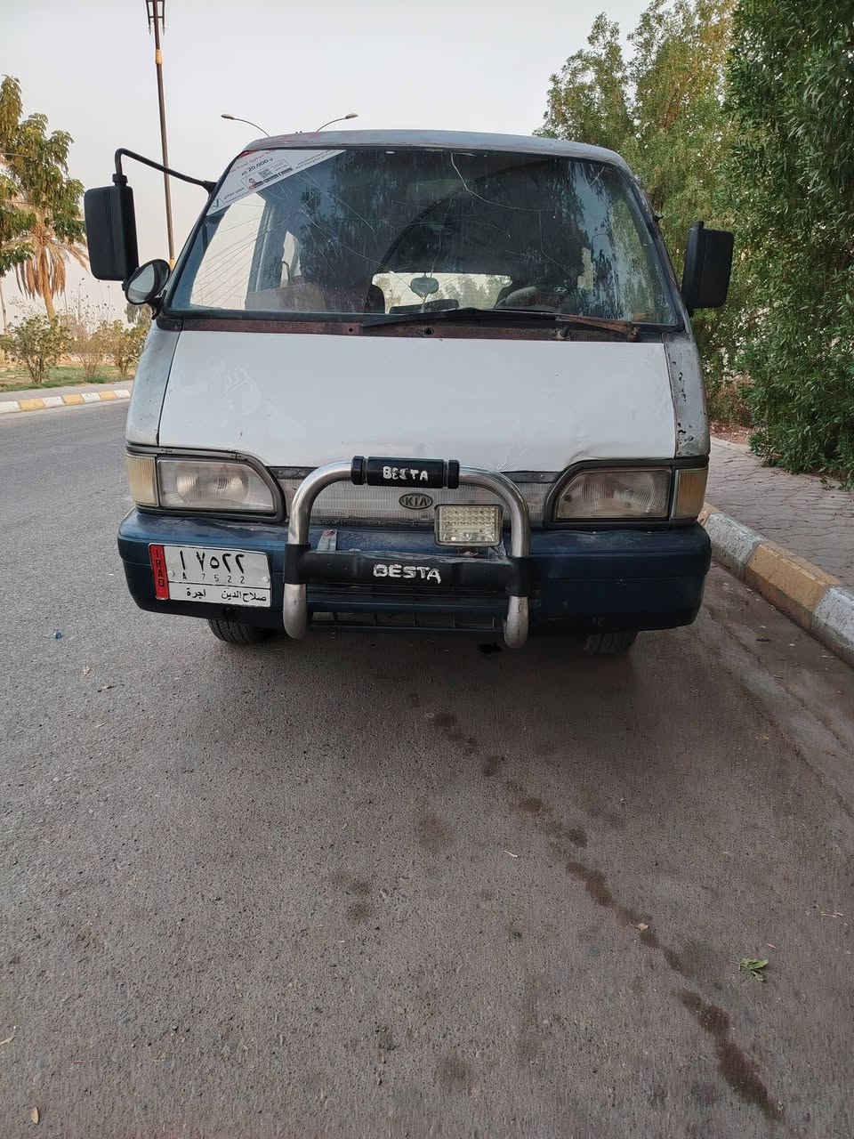 السلام عليكم كية بستة للبيع موديل 93سنوية ل 2027 راعيها موجود يدور تحويل محرك تبخير بدون تنقيص شواصي ما معمرات كير واكسل جدد تخم تاير سيارة  جاهرة للشغل المكان واسط الصويرة *********** المو شراي لا يتصل السعر 27
