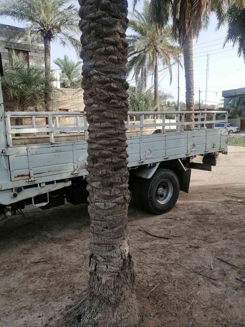 سلام عليكم هاف لوري للبيع السيارة نضيفة و حلوة السيارة جاهزة مديل 96 الاستفسار اتصل على الرقم ***********
