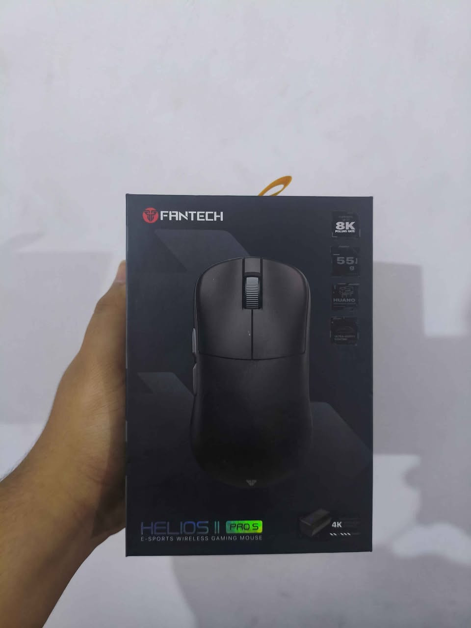 سلام عليكم ماوس FANTECH HELIOS II PRO S للبيع سعر الجديد مالته ب 125 الماوس سرعته 4K وايرلس و 8K وايرد الماوس  نضيف يخبل استخدام اقل 8 اشهر بدلت الماوس و ضميته شهرين, غراضه كاملة وياه الواير و الدونكل مالته و الاكسسوارت التجي الوياه و اكيد الكارتونة الماوس رهيب و كلش مريح عن تجربة لونه اسود 

السعر 60 الف مكاني شارع فلسطين 

للتواصل واتساب ***********

