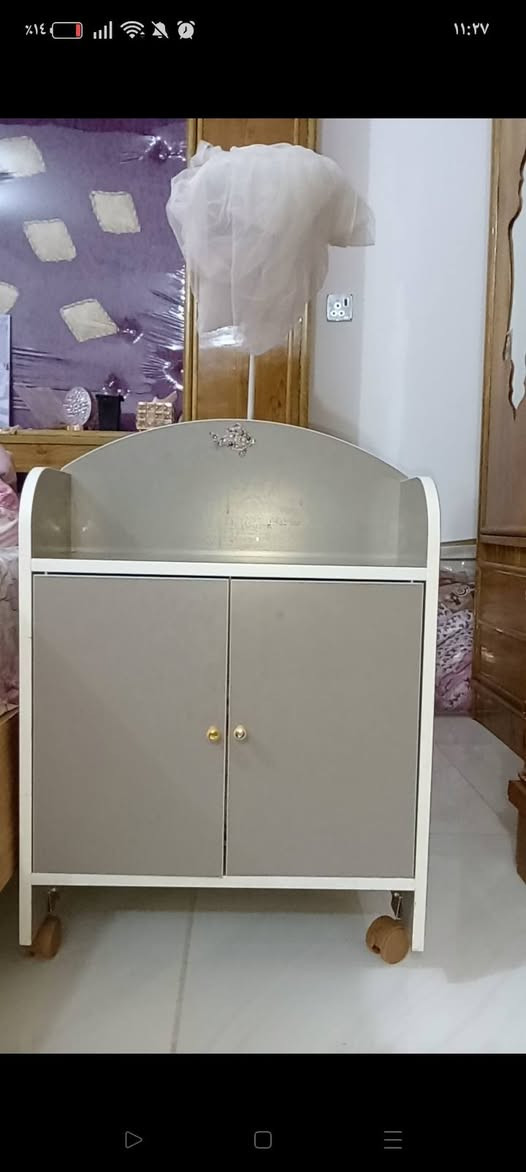 كاروك البيع مستخدمه قليل سبب البيع سفر ونقل سعر 60بيه مجال العماره الرقم ***********@

