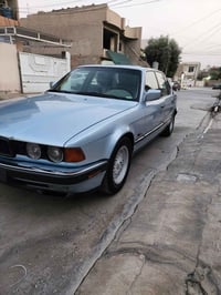 ال يريد يصعد بي ام يكول صدك صاعد بي ام ياخذ هاي جديد؛ شرط تجي شوف بعين...