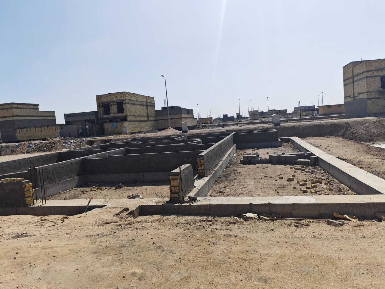 بتلو البيع المساحة 300  الطوبة والنخيلة 
موظفين الجامعة 
***********
***********
