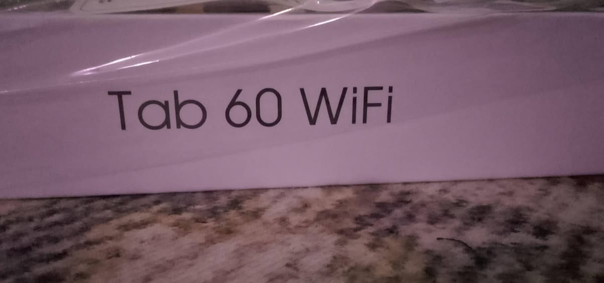 Blackview Tab 60 WiFi توفر تاب بلاك فيو 🔥🔥🔥

المواصفات الرئيسية:
يتميز الجهاز بشاشة IPS LCD مقاس 10.1 بوصة بدقة 1280 × 800 بكسل، ومعالج Unisoc Tiger T606 ثماني النواة، وذاكرة وصول عشوائي (RAM) سعة 8 جيجابايت، وسعة تخزين داخلية 128 جيجابايت قابلة للتوسيع حتى 2 تيرابايت عبر بطاقة microSD. 

ذاكره :- 
128/8+4

التصميم:
يتميز بتصميم أنيق ونحيف للغاية بسمك 8.5 ملم. 

البطارية والكاميرا:
يحتوي على بطارية بسعة 5100 مللي أمبير وكاميرا خلفية بدقة 13 ميجابكسل وكاميرا أمامية بدقة 5 ميجابكسل.

للمراسله فقط
***********
