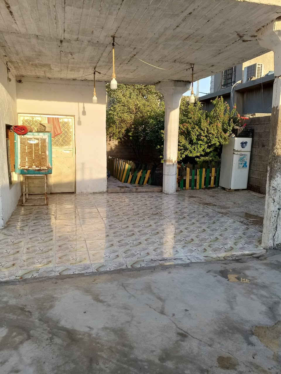 يا الله بيت للبيع مساحه675خماس قرب الجسر***********
