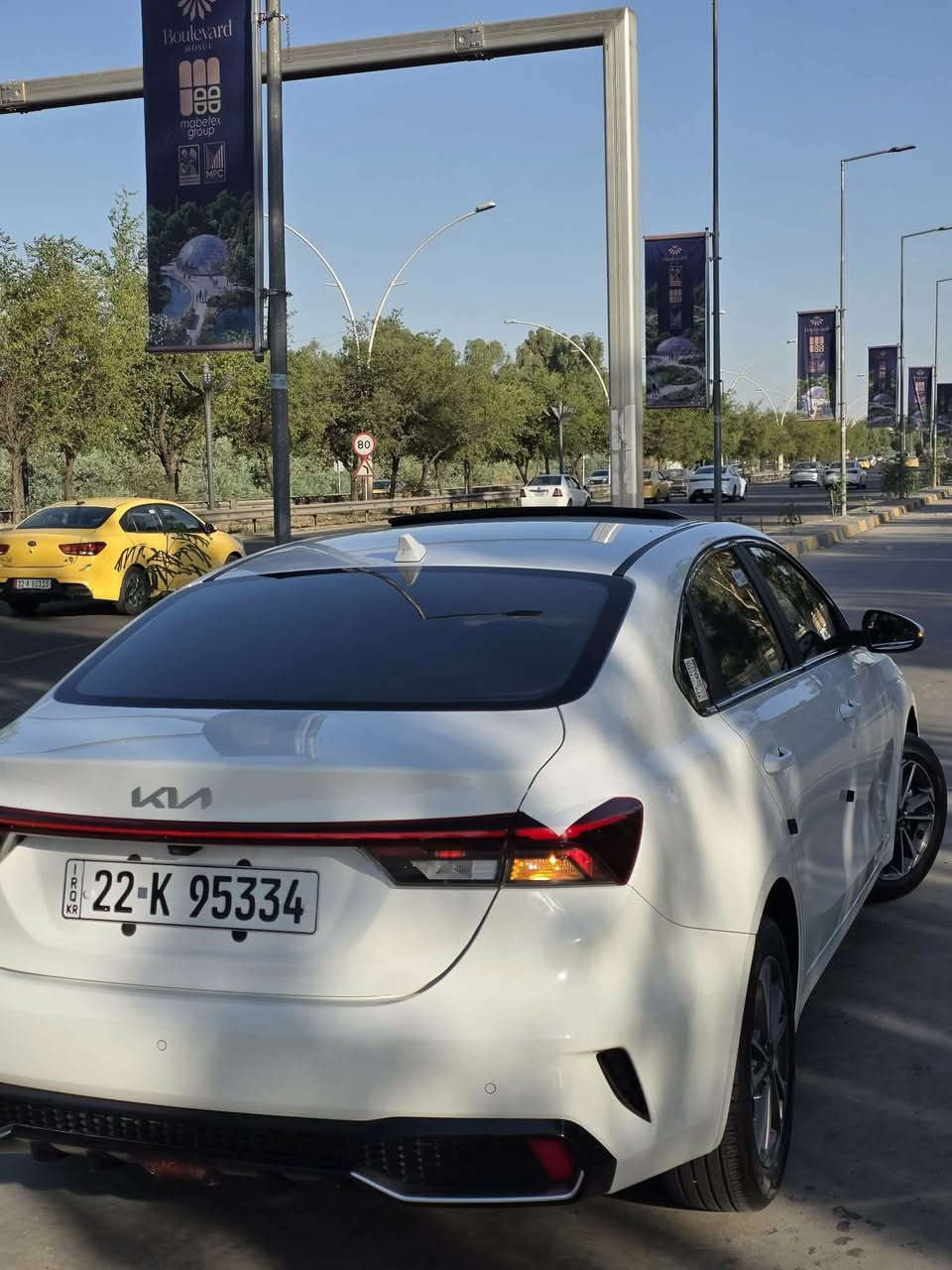 K3 موديل 2024 
فول تحکمات ستیرن حساسات آمامي وخلفي مرآة کهرباء وإشاره بلمرایه ومراة قابل للطي صندوق
ذکي مودات قيادة متعدد نورمال وایکو وسبورت ساید بريك بصمة ولايتات زینون وحاجب لد وبك لایت 
لد ويل کب بلاك شاه کبیرہ وکامیره دوار وبعد 
هوای مواصفات السيارة جديدة خاام ماشیه ٢٧
فقط مكفوله كفالة عامة بدون صبغ بدون بارد بدون اي ملاحظه السعر 145  مكاني الموصل للإستفسار
 ***********
