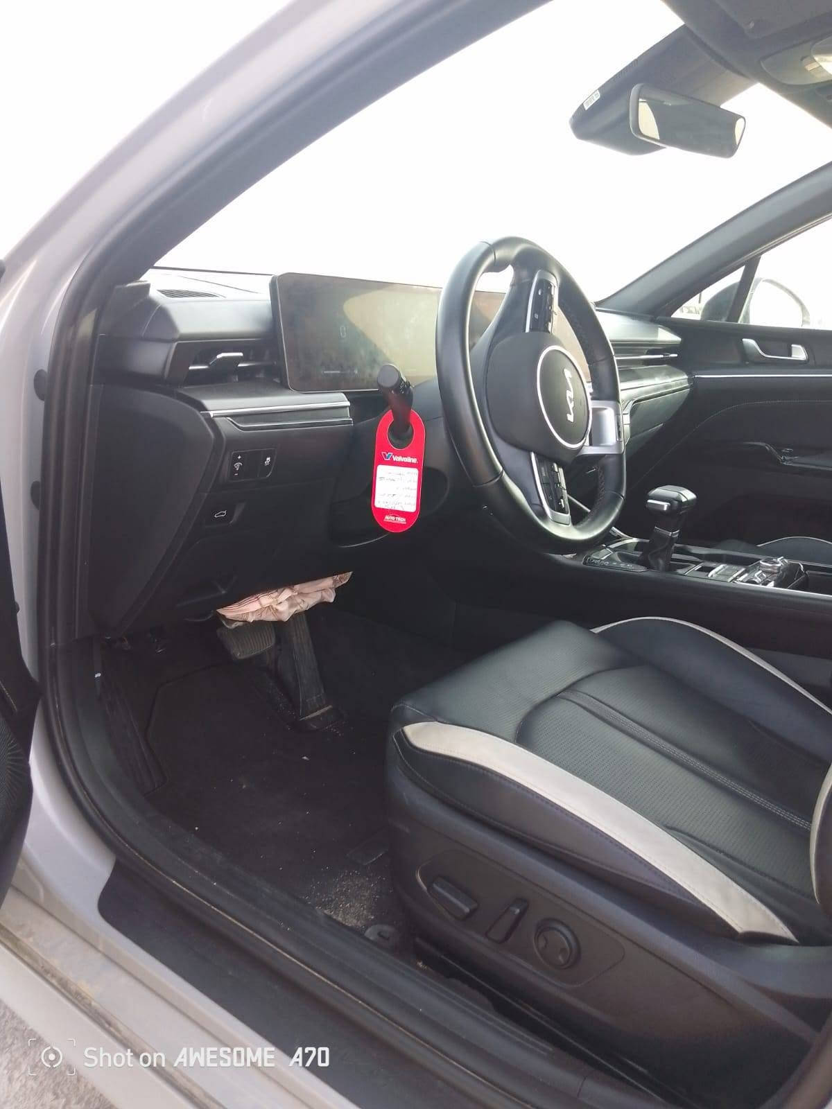 السلام عليكم
للبيع K5 موديل 2025 GTLINE فول مواصفات عده الفتحه

مواصفاتها 

مكينه 2500 

بك لايت LED

أشاير بالمري 

 حساسات إماميه 

 حساسات خلفيه 

رادارات محيطيه امامي خلفي جانبي 

قياده ذاتيه 

توقف ذاتي 

تحديد مسار 

رادار تفاعلي 

مثبت سرعه

أوامر صوتيه 

شاشه متصله 

شاشة اعطال 

شاشت تكيف 

هندبريك بصمه 

3 وضعيات قياده 

شحن لاسلكي 

وتو هولد 

كرسي كهربائي جلد 

تدفئة مقاعد إماميه 

 

وباقي المواصفات معروفه 

ماشيه 30 ألف 

حادثه بنيد 

 

مكفوله من الشواصي والغوود  

السعر210 وبيه مجال
ترهم مراوس 
مكاني   بابل
رقم بغداد بسمي

للتواصل ***********

نص مكتوب في الصور:
- Shot on AWESOME A70