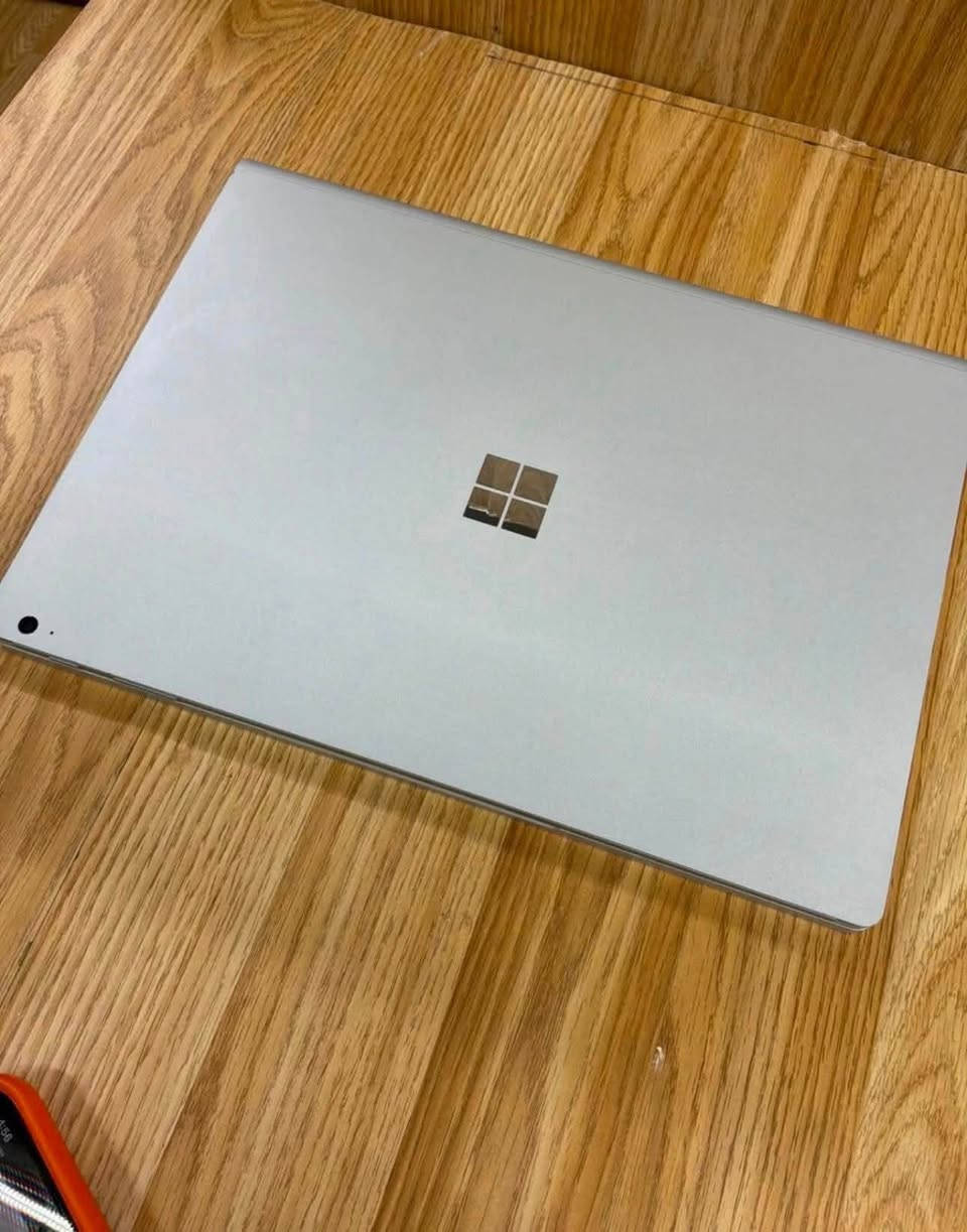 Surface Book 3 • Core i7 الجيل العاشر • رام ١٦ جيجا