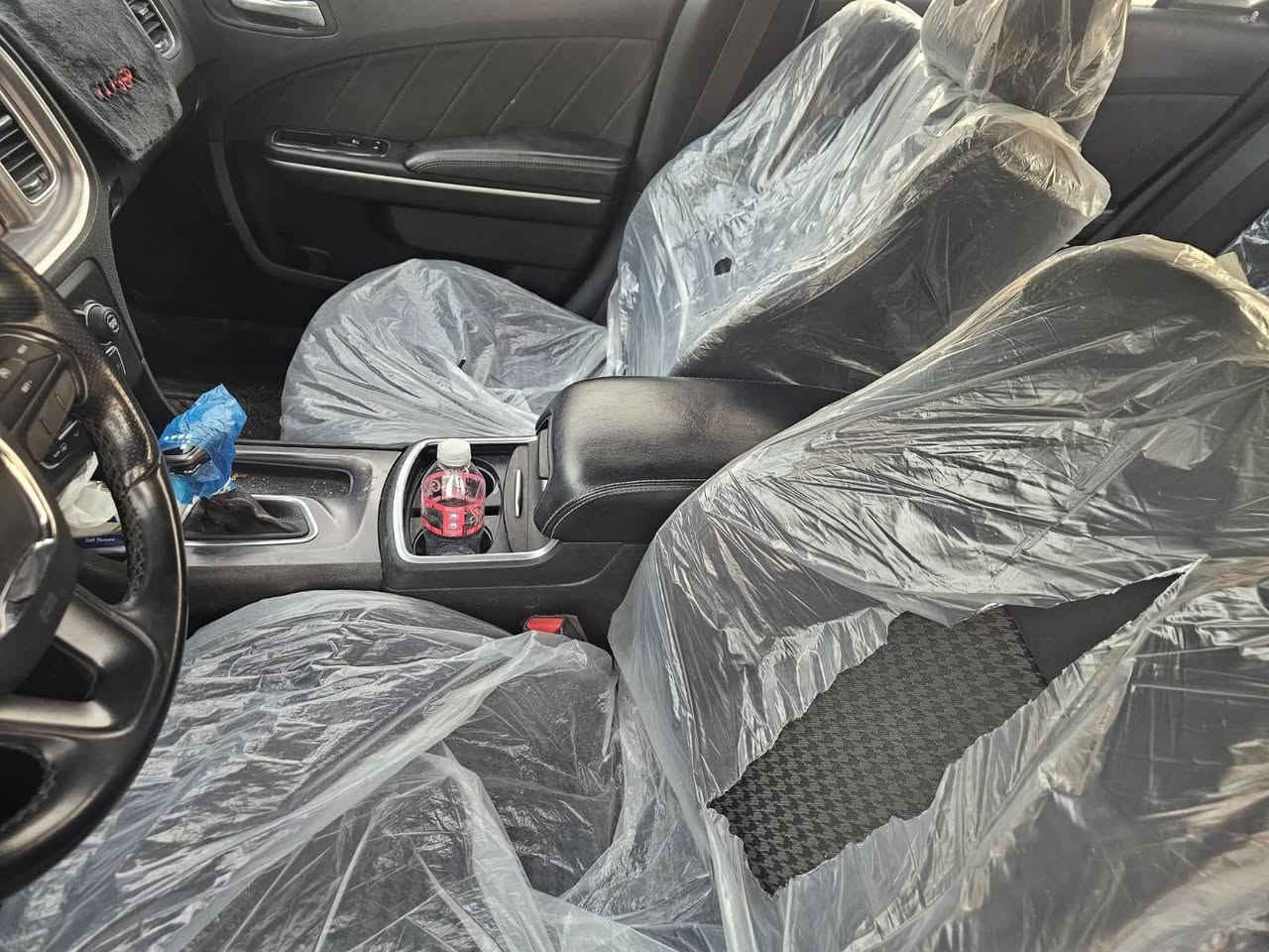 السلام عليكم
للبيع جارجر فئة gt موديل 2019 لون ابيض حادث خفيف وكما مبين في الصور ... مواصفاتها

-تشغيل بصمة

-كشنات حضن

-كراسي كهرباء

-مري هيتر

-شاشة كار بلي

-قطعتين تبريد

-تشغيل عن بعد

-تحكم ستيرن

-مكينة 6 سلندر 3600

-كامرة+ حساس اصلي

حدادية جديده توني مبدلها

تايرات الشركة مشلن والسيارة جديده كير ومكينة ونظافة فول

ماشية ١٠٠ الف ميل

السعر 200 وبيهه مجال

ملاحظة السيارة رقم بغداد

باسمي..

تواصل عالرقم

***********
