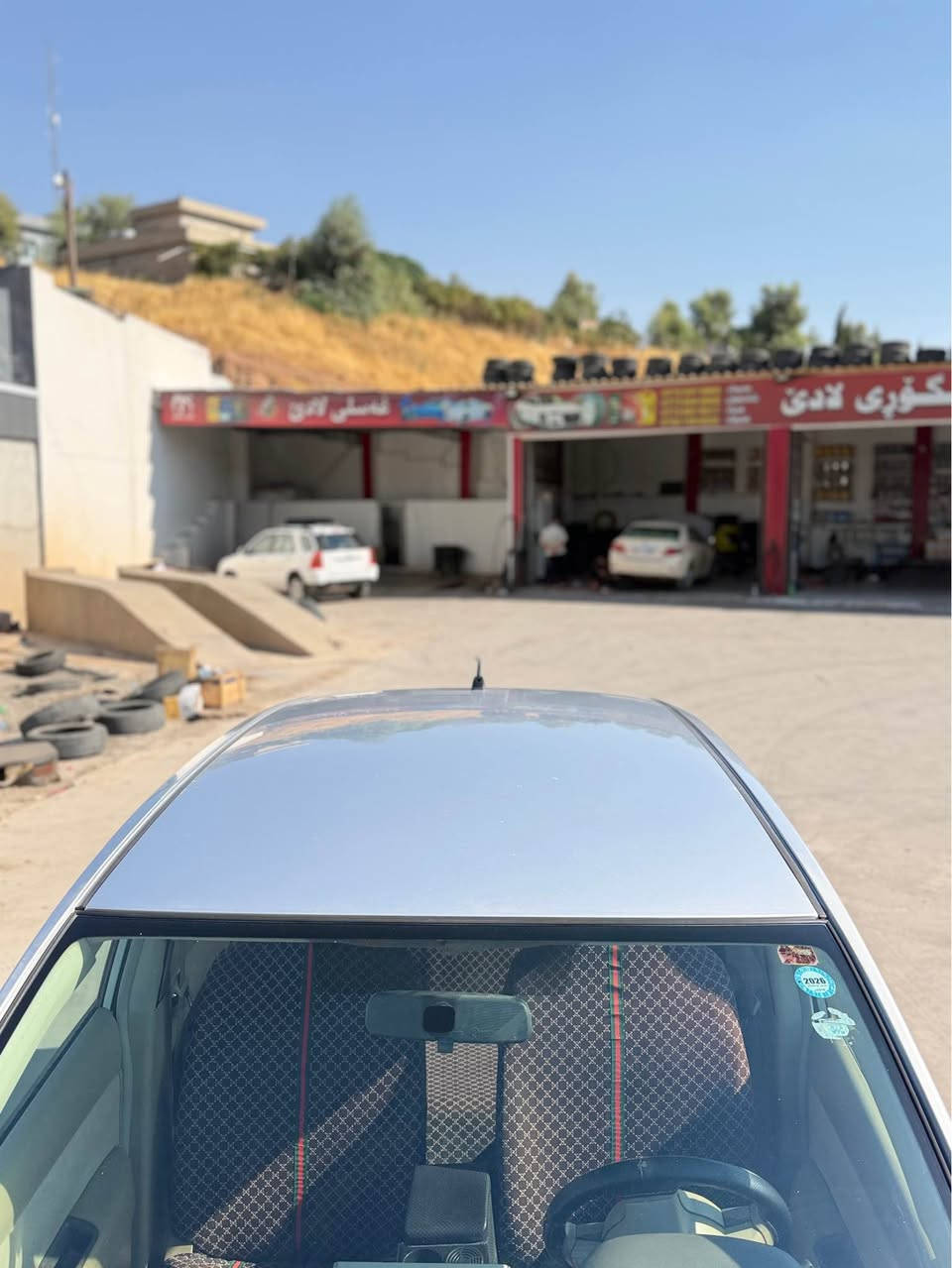 نيسان تيده ٢٠١٠ بئ سبوغ بئ ده عم نمونه له جوانى سه نه وى تا ٢٠٣٠ نوئ به ناوى خؤمه ته حويل به ناوكردن غرامه گير و مه كينه و ته بريد هه موو شتيكى به شه رت ره قه م باريك رقم اربيل - شوين كؤيه / نرخى ٩٣ و مه جاليكى كه م *********** كويسينجاك, أربيل
