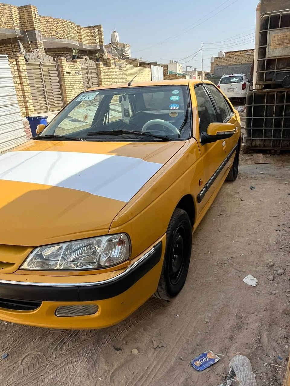 سلام عليكم بيجو بارص 13. نضيفه سياره جاهزه تخم تاير حداديه جديده تبريد تراي وين ما يعجبك. سنويه صاقطه 3سنوات غراماتما عليه. مرشوشه جماليه فقط سعر 28مجال حك جيه ابو 25 لا تخابر ***********
