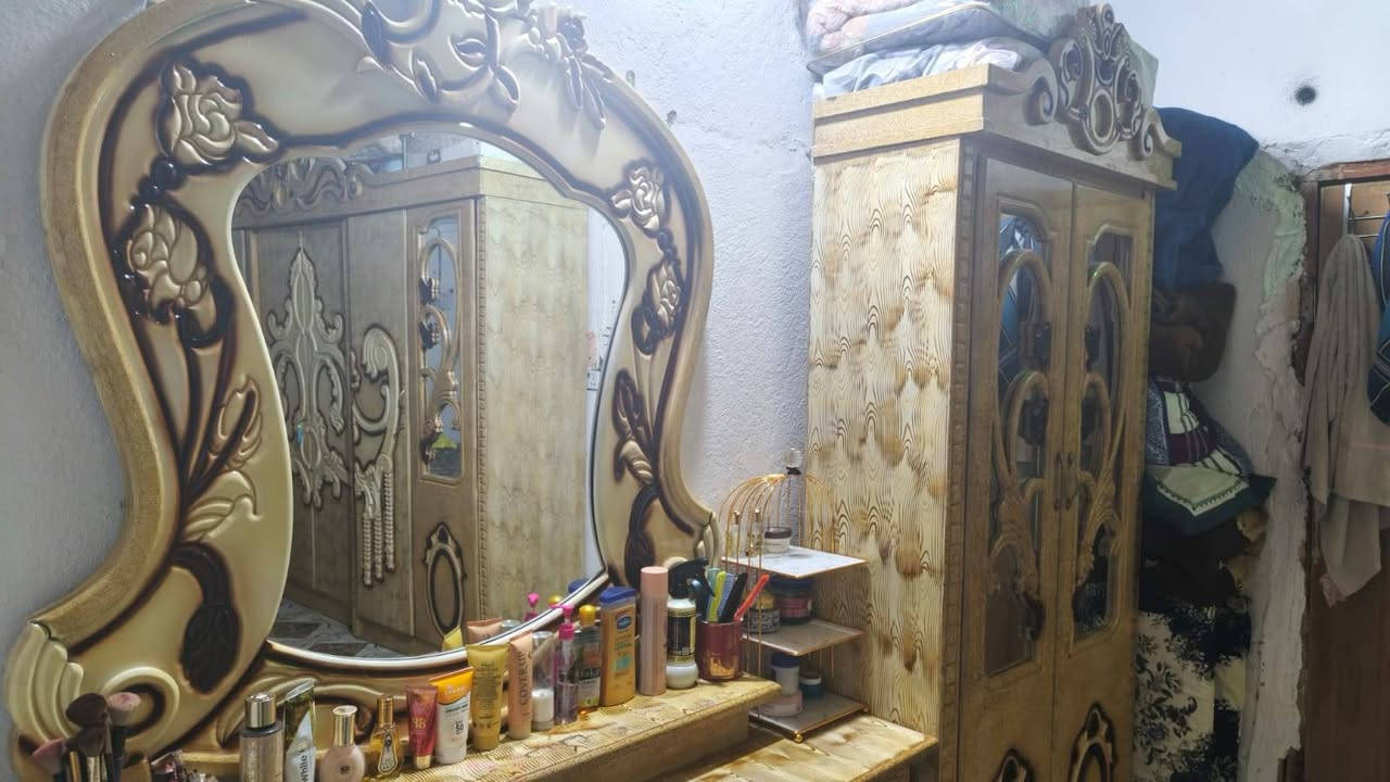 غرفه نوم اللبيع مراسله الرقم ***********
