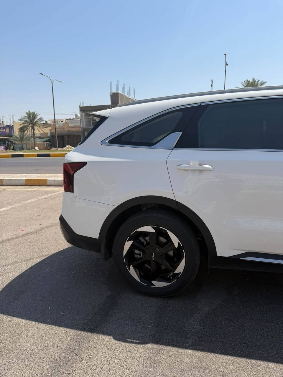 السلام عليكم
سورينتو 2024 v6 

نص مواصفات 

ماشية 63 الف 

كفالة عامة عدا ملاحظة بالصورة بسيطة و بيها bdr اصغر من الاصبع  

سعرها 27300 دولار 

موقع السيارة الفلوجة

***********23 واتساب او خاص
