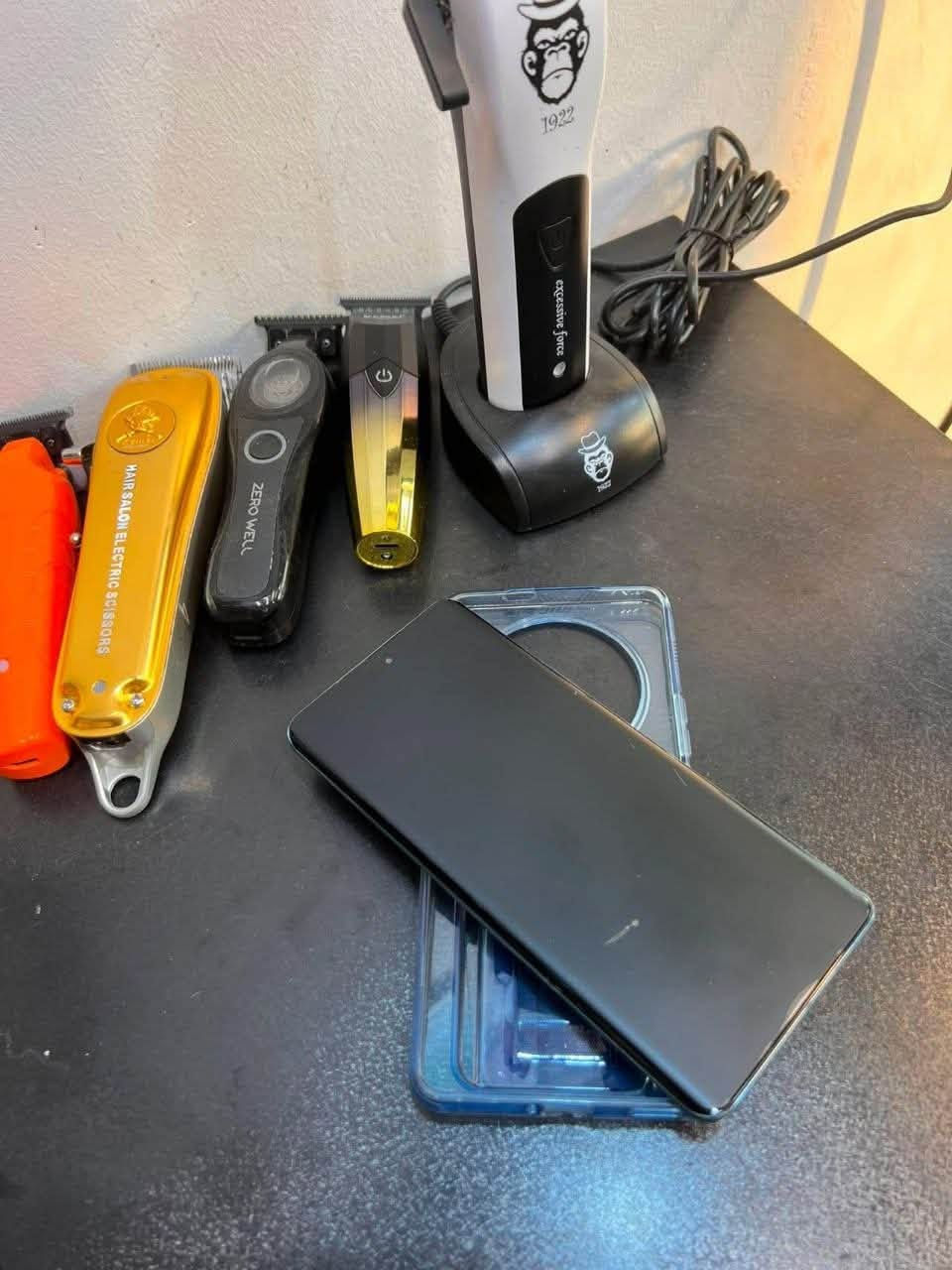 هونر x9 c ذاكره ٢٥٦ جهاز بلاد مامفتوح ولاداخل تصليح مكفول من كلشي سعره ٣٥٠ وبي مجال للشراي مكاني بصره حيانيه ***********

