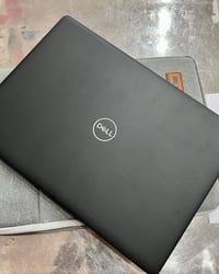 لابتوب ديل • i5-8365U • 256 جيجابايت SSD