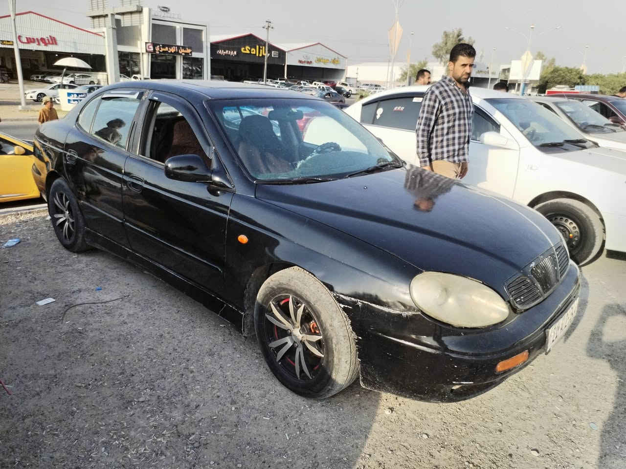 للبيع دايو لكنز موديل 97 محرك مفتوح كير عادي مصبوغه عام لجماليه فقط رقم شمالي سنويه جديده شرط التحويل  العنوان كركوك ال سعر ٣٤ /*********** //***********
