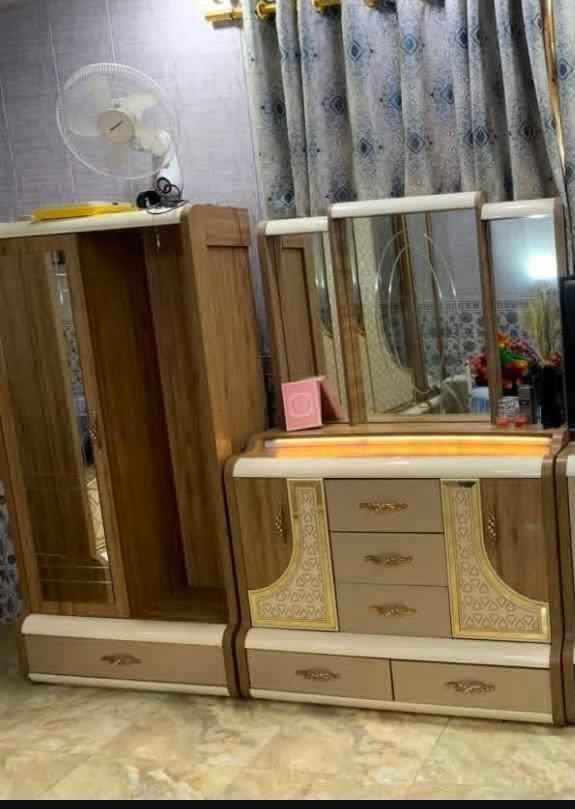 ‎للبيع غرفه تركيه ضخمه عشر قطع 
نضيفه يحتاج تبديل دبلات جربايه فقط 
 للاستفسار ***********‎ النجف, العراق
