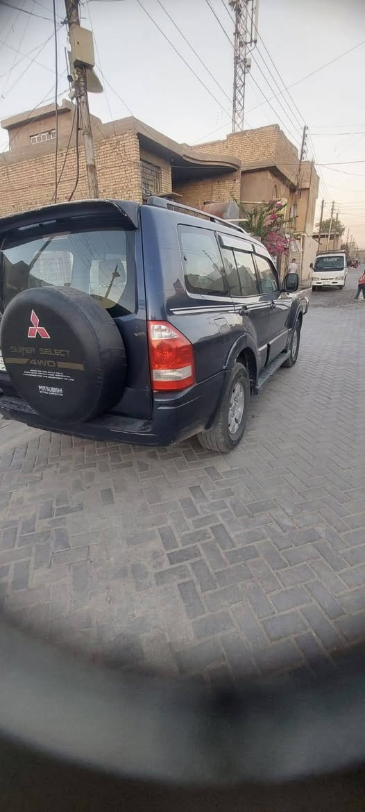 سلام عليكم باجيرو 2006
كير مكينة كفالة مكينة لاتنقيص لا نضوح لاتبخير
مسويلهة ادامة كاملة راديترات ومراوح ومي زيتي الاصلي عبوة وفيتبم نوزلات بلكات تخم تاير كلة الاصلي باتري جديد تبريد 3 قطع ثلج فلاتر تبريد وشوتة ودهن جدد الاصلي مكينة 3000 خير من الله صرفهة قليل اقتصادية سيارة حلوة  نظيفة وما متعوبة وبسمي تحويل ثاني يوم على ايدي صار 5 سنوات سيارة احلى من الصور ونعومة وشلعة ومشي ما تفشل جاهزة للسفرات والمحافظات وتراي وين ماتريد بيهة فقط بنيد مبدل نفس اللون كهربائيات كلهة شغالة لو كير شغال مكفولة وجاهزة ماناقصهة برغي عوزهة بولش تصير مراية وفلوس البولش هم توكع من سعرهة للشراي 
سعرهة 83 وبيها مجال للشراي يجي يشوف وتعجبة وكلشي سهل مستعجل على بيعتهة 

مكاني بغداد العبيدي او الامين  

  ‏‪***********‬‏
***********4
