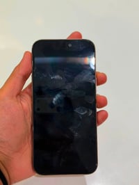 ايفون 16 برو ماكس صحراوي ذاكره 256 .. بطاريه 100 .. نضافه 100/100 مشحو...