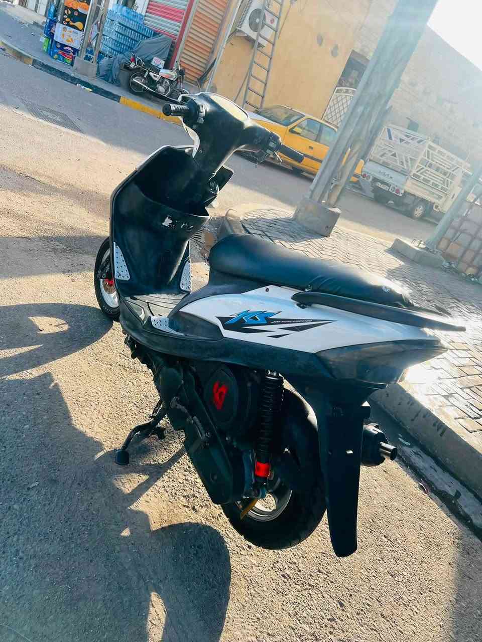 دراجه ماكس عدله للبيع سعر 600وبيهه مجال شي قليل لعناون بصره قبله رقم الهاتف ***********
