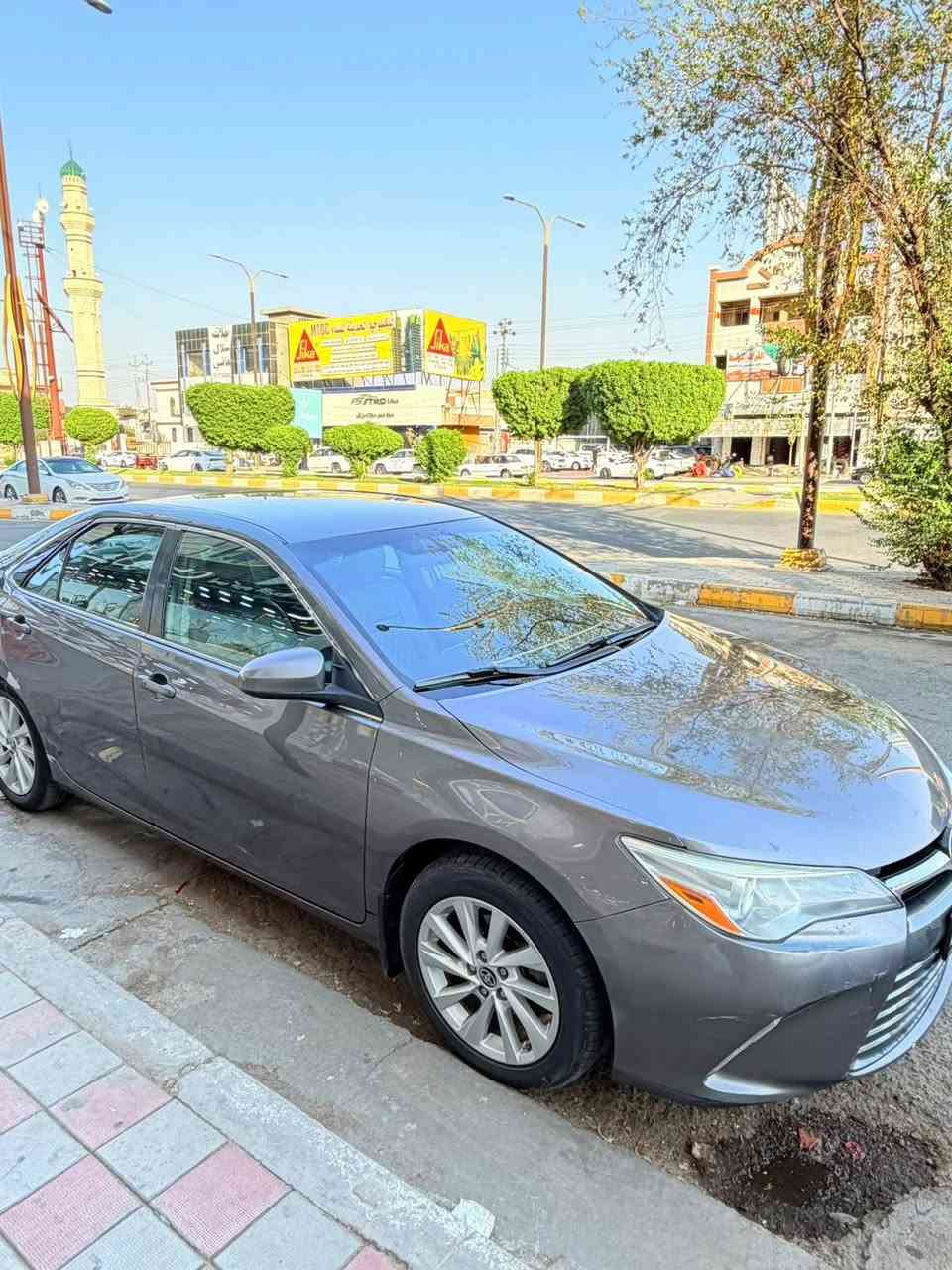 سلام عليكم كامري للبيع موديل ٢٠١٧ فئة LE ضررها جاملغ خلفي خلف السايق و قطعتين صبغ أبواب صبغ فقط!  للتواصل ***********
