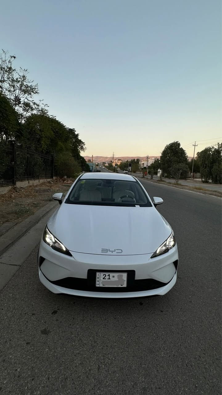 بۆ فرۆشتن byd seal 05 
وەک سفر وایە تەنها km (1,200) ڕۆشتووە ڕەقەم سلێمانی بە شەرتی تەحویل و غرامە سەنەوی تازەیە تا 2031 
بۆیاخ تەنک بێ چاڵ بێ شوخت نوکە دەرزی پێوە نیە 
نرخی ١٤٥ گەڵا 
شوێن : سلێمانی
ژمارە مۆبایل: 
                                        *********** السليمانية, العراق
