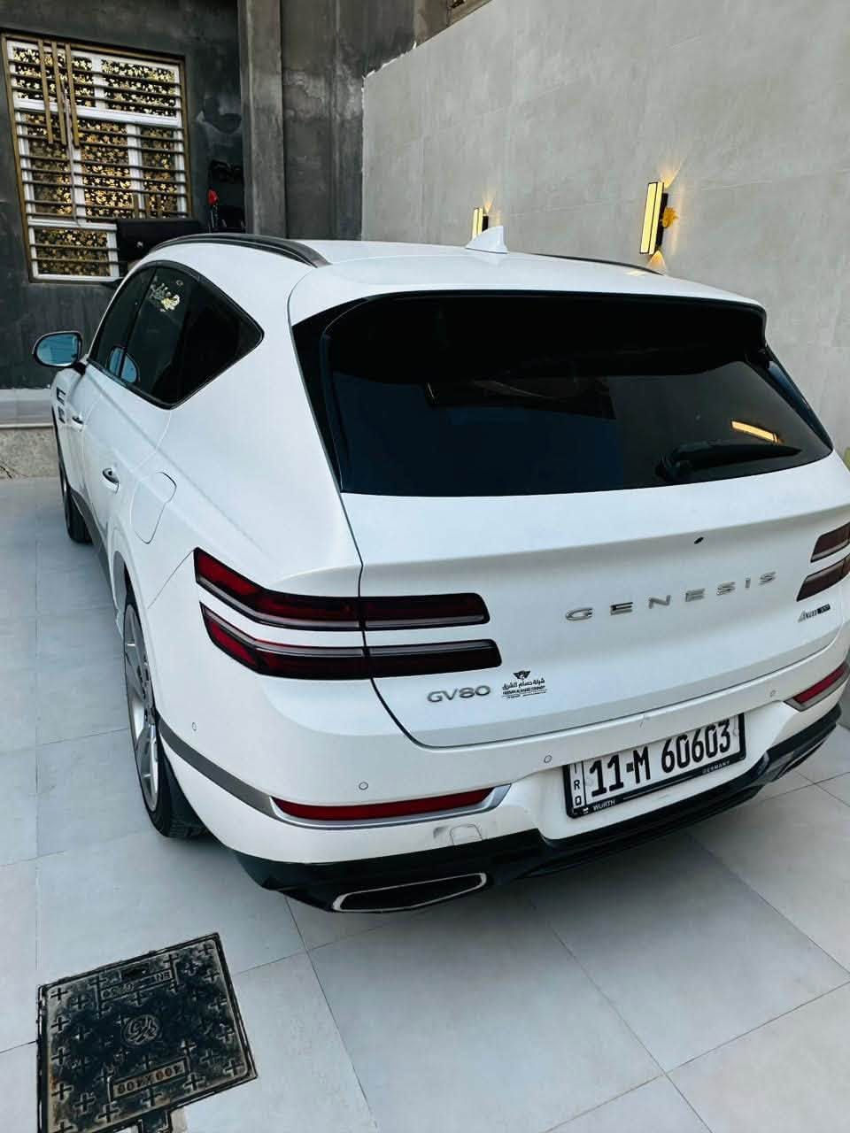 جينسس GV80 – Prestige  Signature 2023  
برستيج أعلى فئة بالجينيسس رقم بغداد
والسيارة مميزة جدا اربع ركاب VIP 
اللون مميز : أبيض مات
ماشيه : 63 الف كيلو
المواصفات :
• محرك 3.5 لتر Twin Turbo V6
•  المساج  مقاعد تبريد   تدفئه
... موصفات برستيج كثيرة جدا لا يمكن ذكرها
السياره تسير  بالبصمه للامام والخلف 
حادثه فقط دعاميه اماميه وايرباك الدرگه فقط

(((السياره مكفوله من الدعاميه للدعامية بدون صبغ ولا بارد ولا تكحيل ولاشاصي ولا لغد)))

السياره مغلفه تغليف مات ب ١٦ ورقه

مكاني في بغداد
اتصل وتدلل
 ***********
