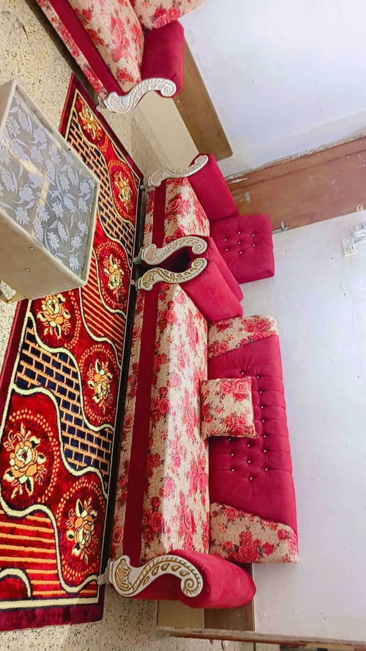 ١٠ مقاعد • ٥ قطع • خشب ثگيل