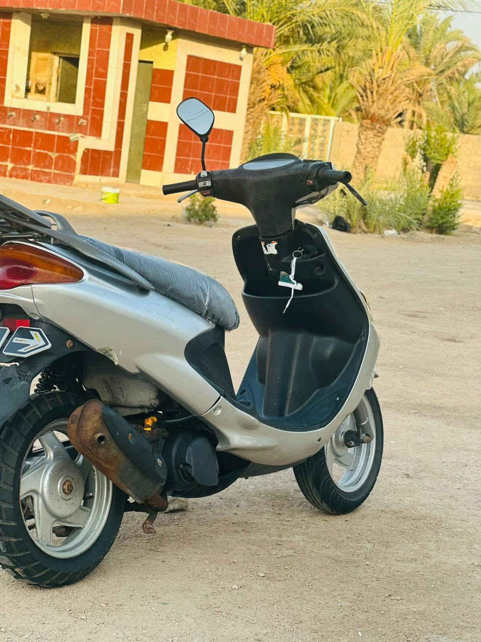 سلام عليكم دراجه دولفين ماليزي دراجه حلوه ونظيف 
نفس صوره مكينه نضيفه كفرات كامله السعر 450 وبيها مجال الشراي مكاني سماوه سوير الشراي الاتصال عل رقم ***********
