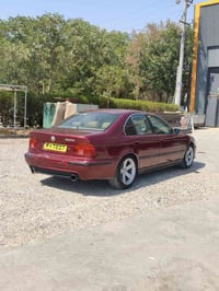 bmw 2002  سه قه ر  ٦پستۆن مه کینه ی 530ده بڵ دیجیتاڵ  سه یاره که ئه و ...