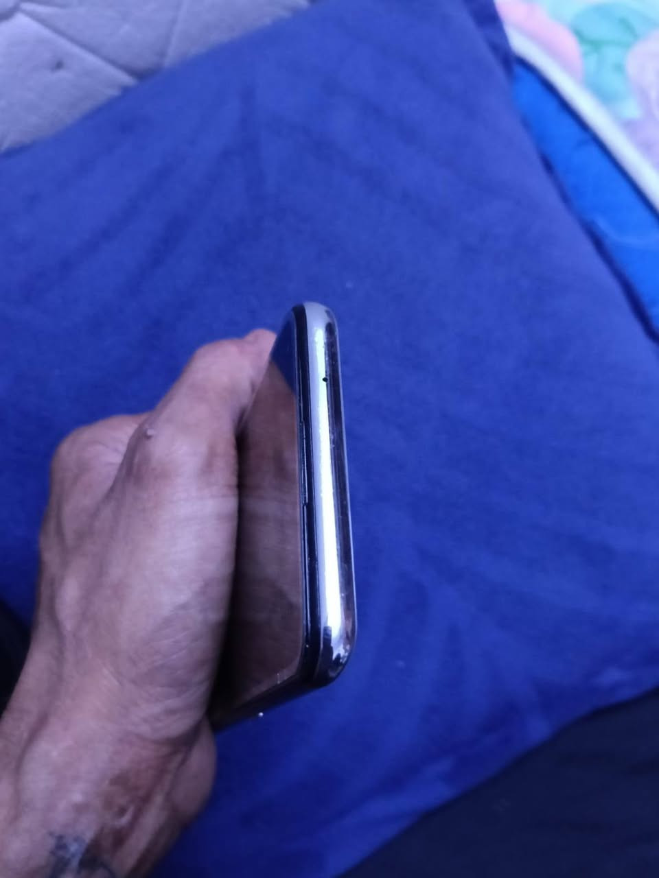 سلام عليكم عندي جهازريلمي جيتي ماستر ذاكرته 256 قوي جهاز الله شاهد بل بوبجي 120 فريم بل بوبجي جهاز كله شغال بصمه صبع بل شاشه شغاله مخابره نت تصال كله شغال وشحن ما يصرف بد. سكني بغداد مدينه صدر بل كفات يم شماعيه بي شخط بل شاشه شي قليل شخط مو كسر شخط  رقم 📱 *********** بي واساب او مخابره او مازنجر يرهم مراوس  سعر جهاز 160 بي مجال
