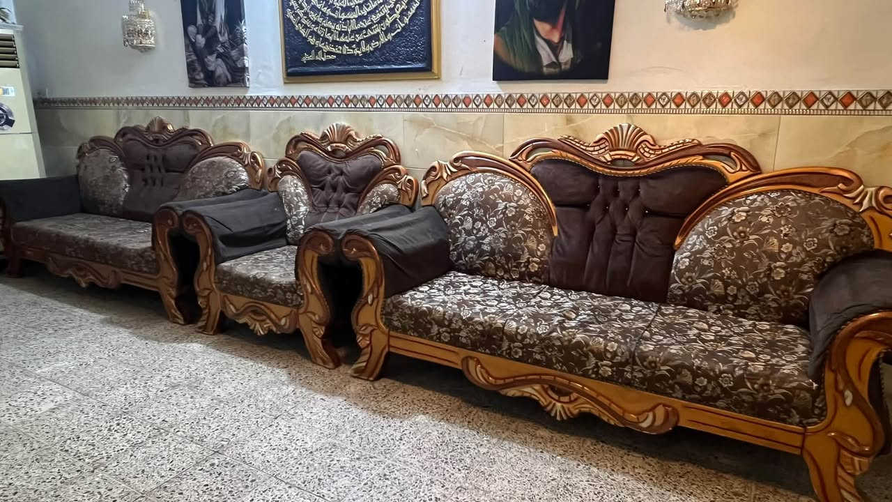 تخم مستعمل للبيع السعر 250 مكاني الكماليه ***********
