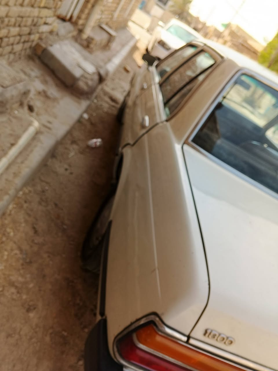 كورونا للبيع عنوان العماره ميسان حي الحسين الجديد السعر 50 ورقه ***********
